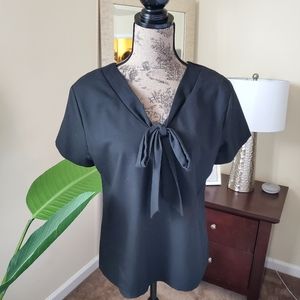 Banana Republic Front Tie Bow Blouse Black
